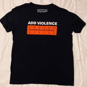 Nine In nails tee. Brand new size medium